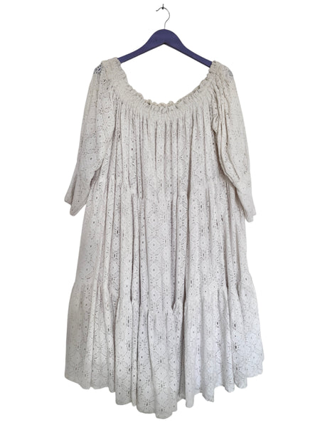 Off white heavy dress - Size XXL