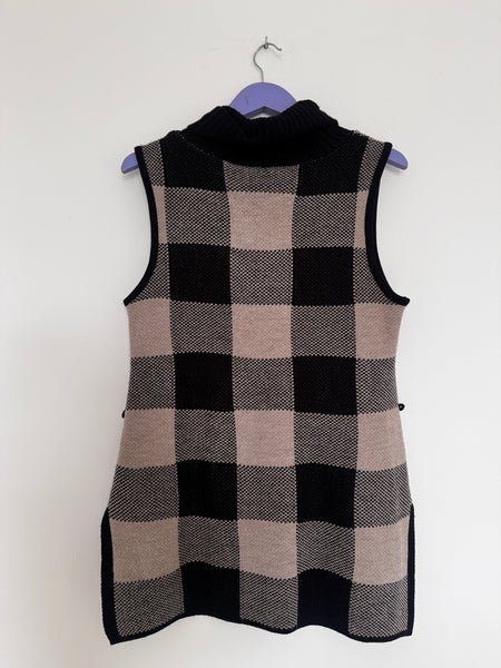 Turtleneck sleeveless top - Size Large