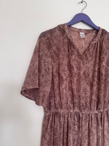 Mauve sheer dress - Size 12