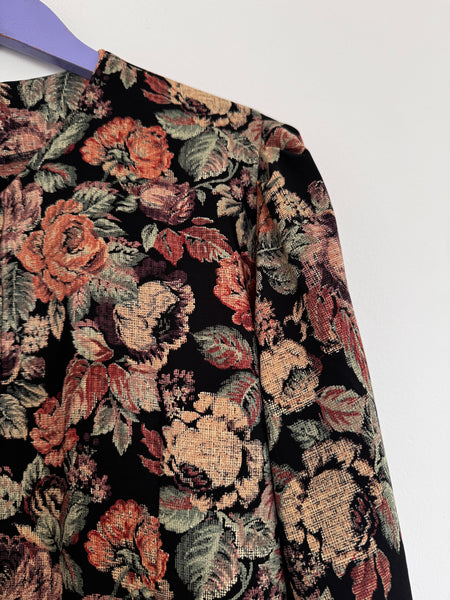 Black floral blouse - Size XXL