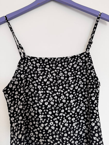 Black floral dress - Size Medium