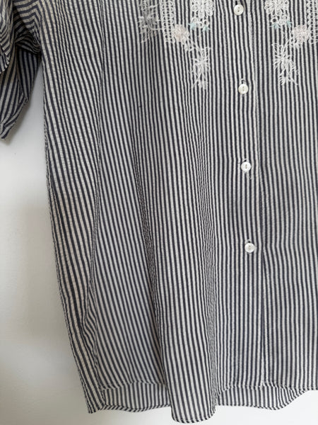 Stripy embroidered shirt - Size XL