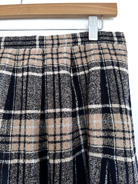 Winter pleat skirt - Size 44
