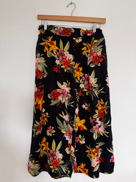 Black floral capris - Size 12
