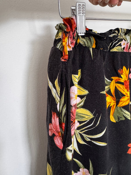 Black floral capris - Size 12