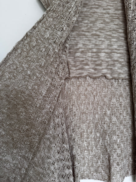 Beige oat knit - Size Medium