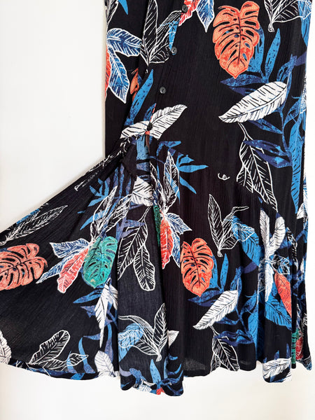 Black button skirt - Size 6