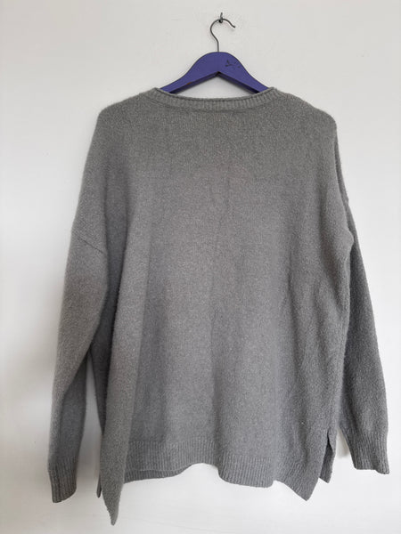 Grey super soft knit - Size XL