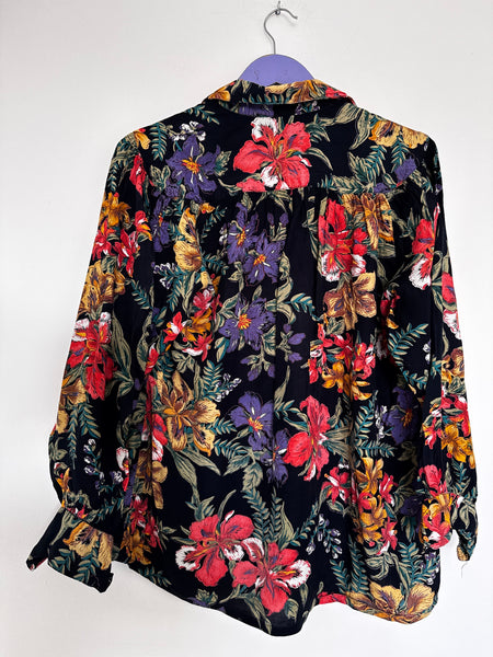 Black floral blouse - Size XL
