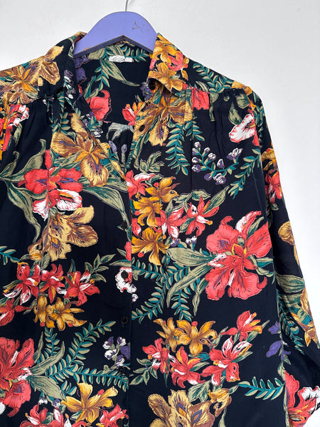 Black floral blouse - Size XL