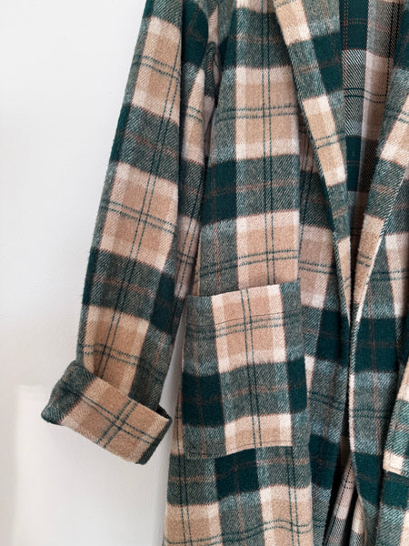Green flannel winter gown - Size 40