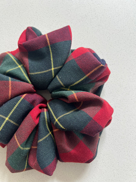 SO®️ Red tartan giant scrunchie