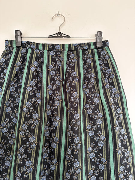 Green patterned skirt - Size Large
