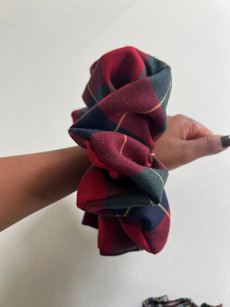 SO®️ Red tartan giant scrunchie