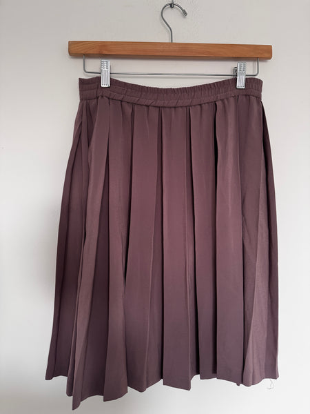 Rosewood pleat skirt - Size Small