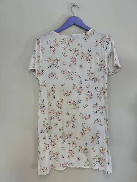 White floral dress - Size Small