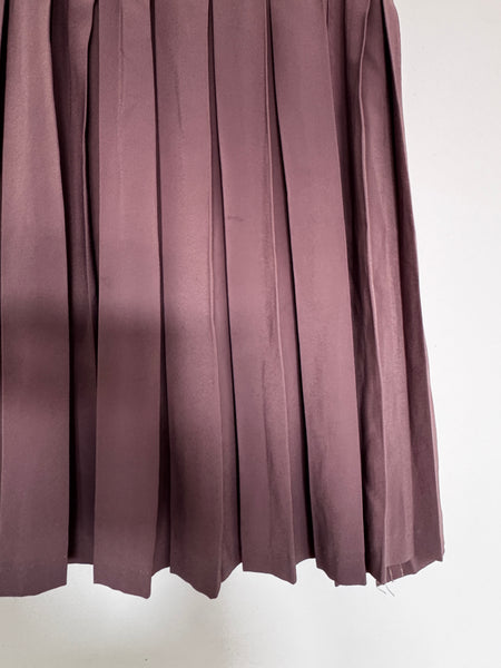 Rosewood pleat skirt - Size Small