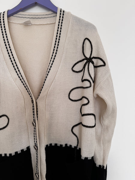 Cream & black cardigan - Size XL