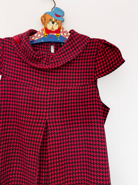 Red & black cap sleeve dress - Size Medium