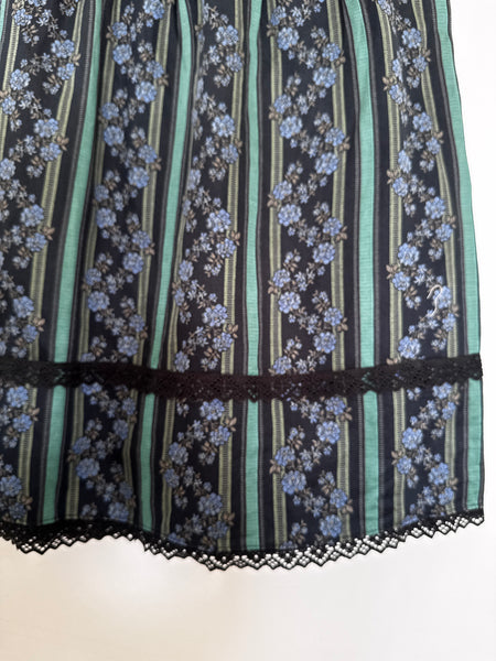 Green patterned skirt - Size Large