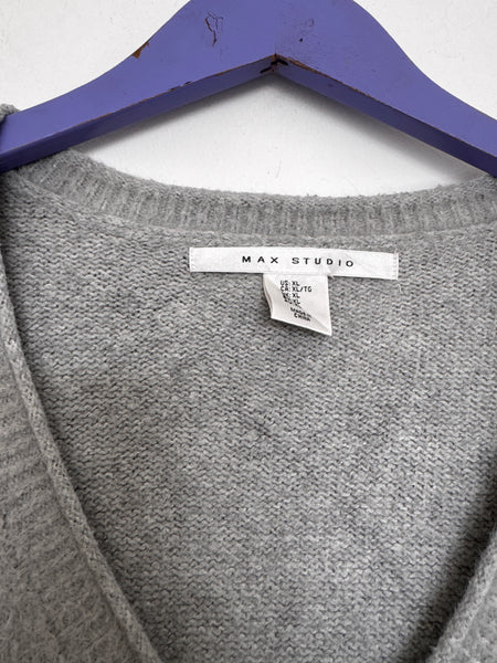 Grey super soft knit - Size XL