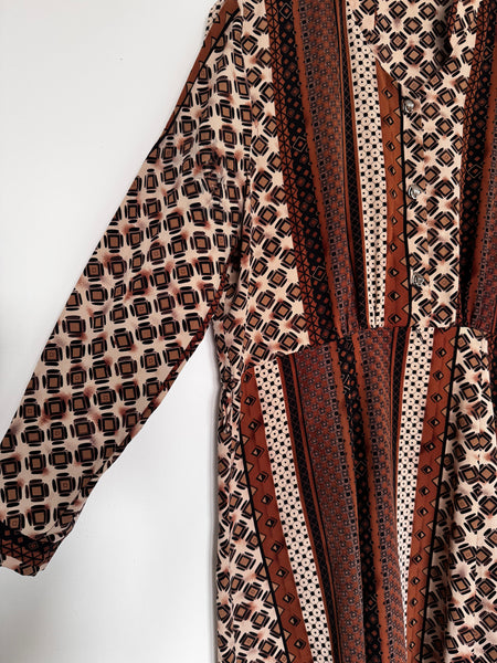 Brown patterned dress - Size 36 (small cut)