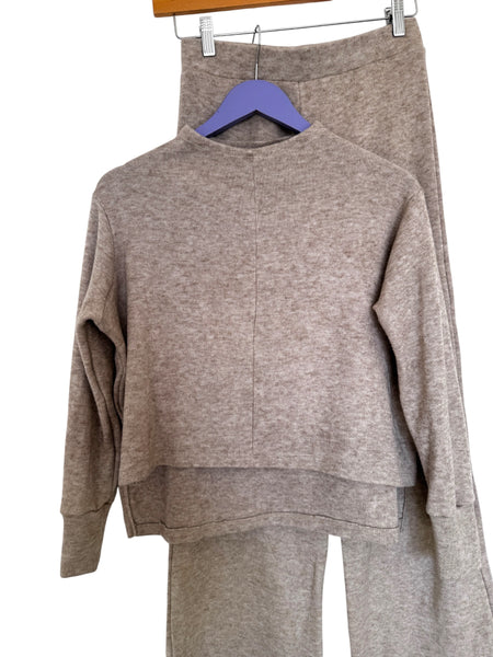 Sand knit set - Size Medium