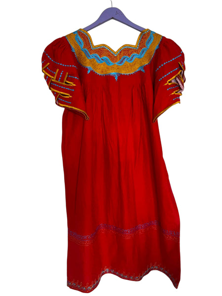 Red embroidered dress - Size Large