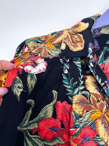 Black floral blouse - Size XL