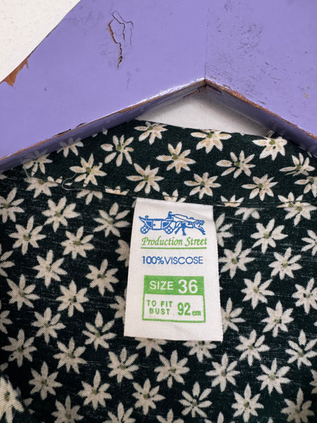 Forest green daisy blouse - Size 36