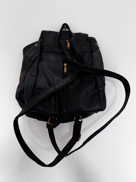 Névé Patch leather bag