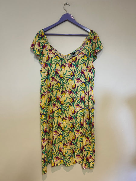 Yellow floral dress - Size 42