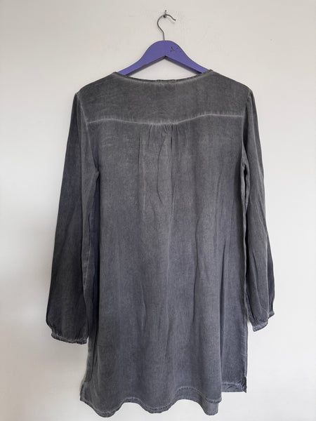 Grey washed dress - Size Medium