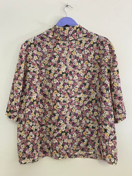 Spring floral top - Size XXL