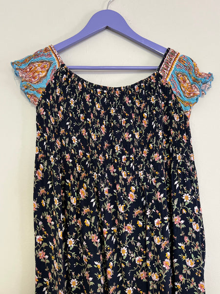 Navy floral dress - Size S/M