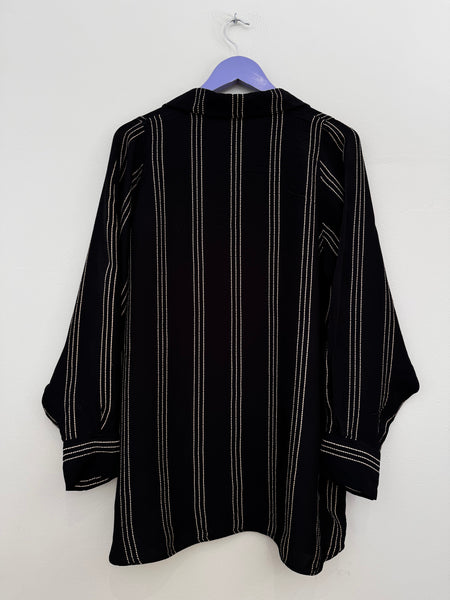 Black striped shirt - Size 44