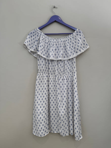 White off-shoulder dress - Size 12