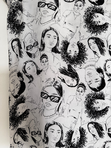 Mono face shirt - Size Large