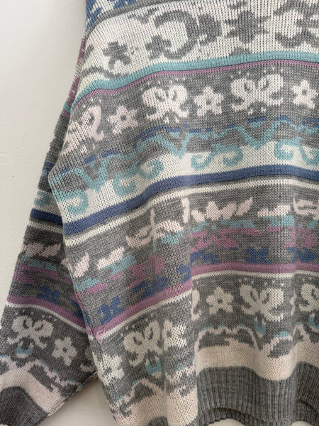 Grey pattern knit - Size XL