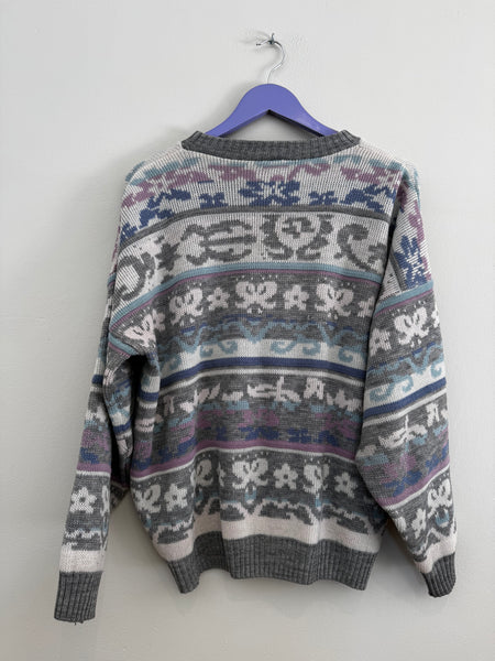 Grey pattern knit - Size XL