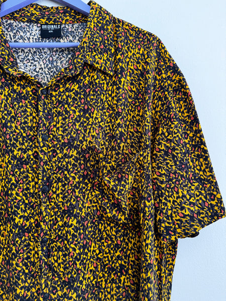 Yellow pattern shirt - Size XXL