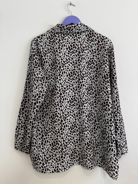 Animal print blouse - Size XL