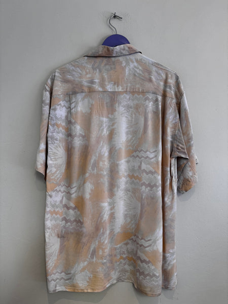 Light pastel shirt - Size XL