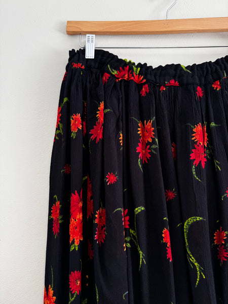 Black floral skirt - Size XXL