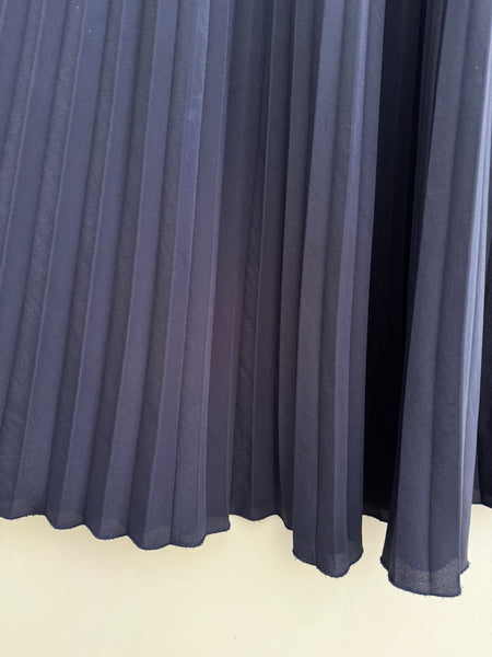 Navy pleat skirt - Size 48