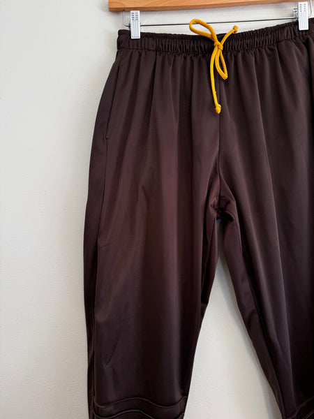 Chocolate track pants - Size XXL