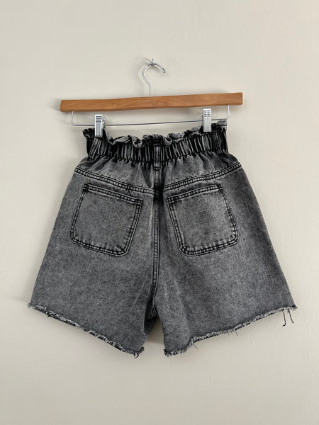 Black high waist shorts - Size 8