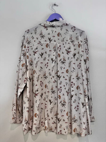 Beige floral shirt - Size 54