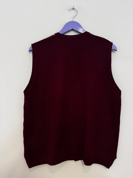 Maroon sweater vest - Size Large