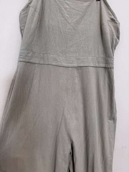 Sage jumpsuit - Size 34